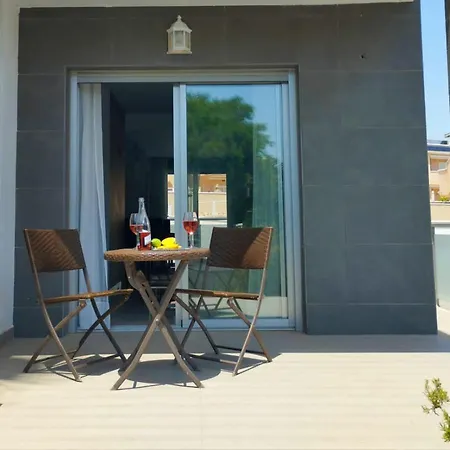 Διαμέρισμα En Punta Prima 2 Y Piscina *